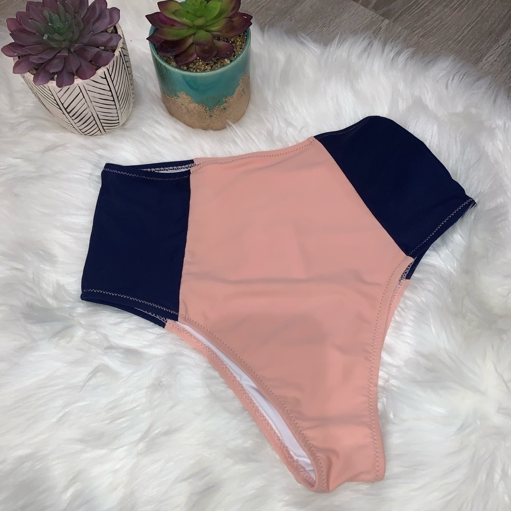 Cupshe Lost in the Dream High Waist Bikini Bottom - Picture 2 of 5